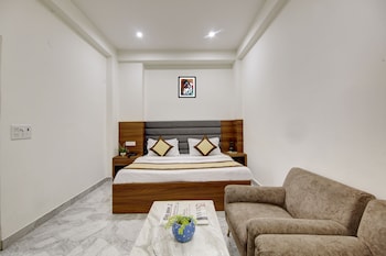 hotel s b guest house