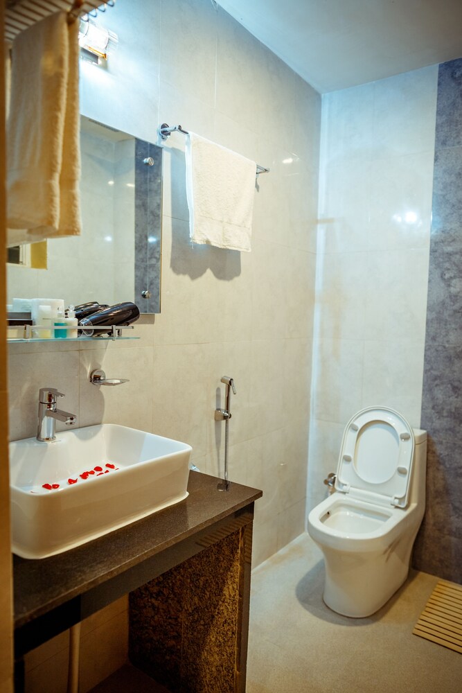 paradise boutique hotel