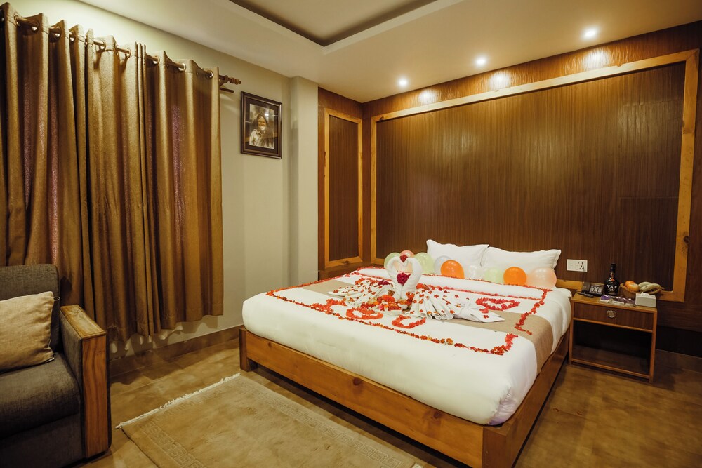 paradise boutique hotel