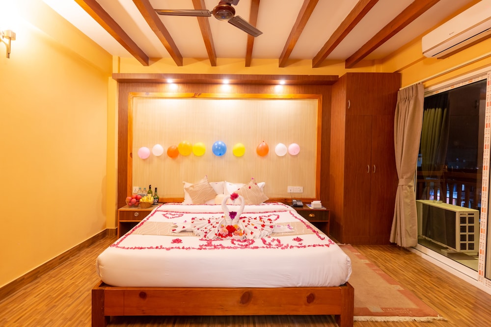 paradise boutique hotel