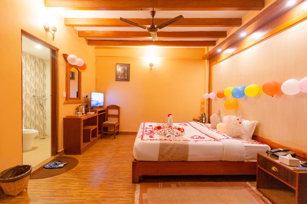 paradise boutique hotel