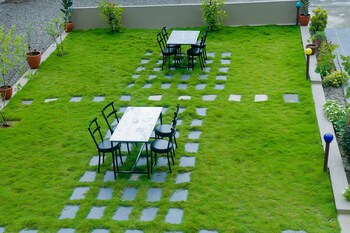 paradise boutique hotel