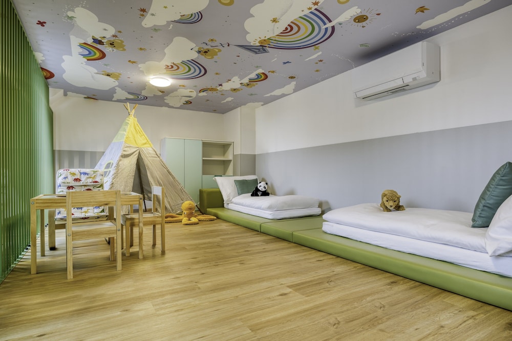 somerset schoenbrunn vienna