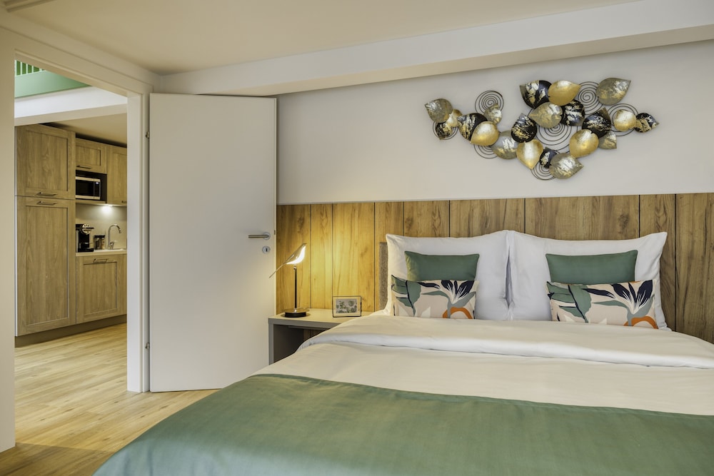 somerset schoenbrunn vienna