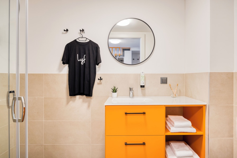 lyf schoenbrunn vienna