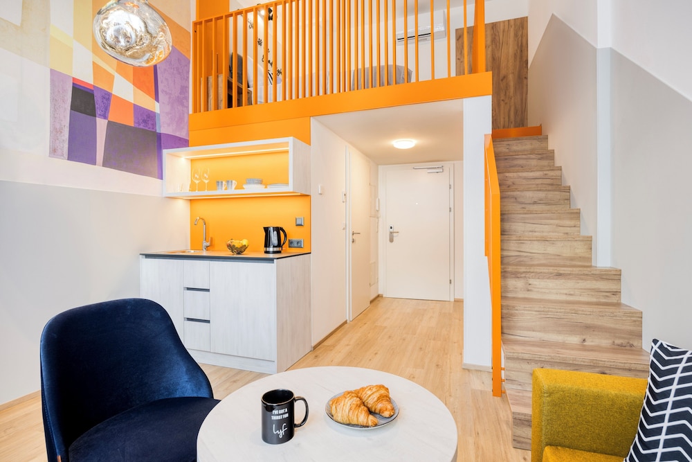 lyf schoenbrunn vienna