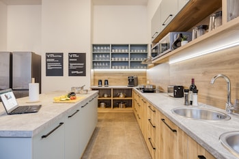 lyf schoenbrunn vienna