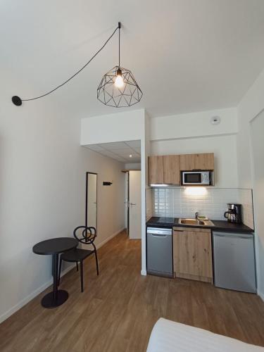 nemea appart hotel coliseum amiens centre