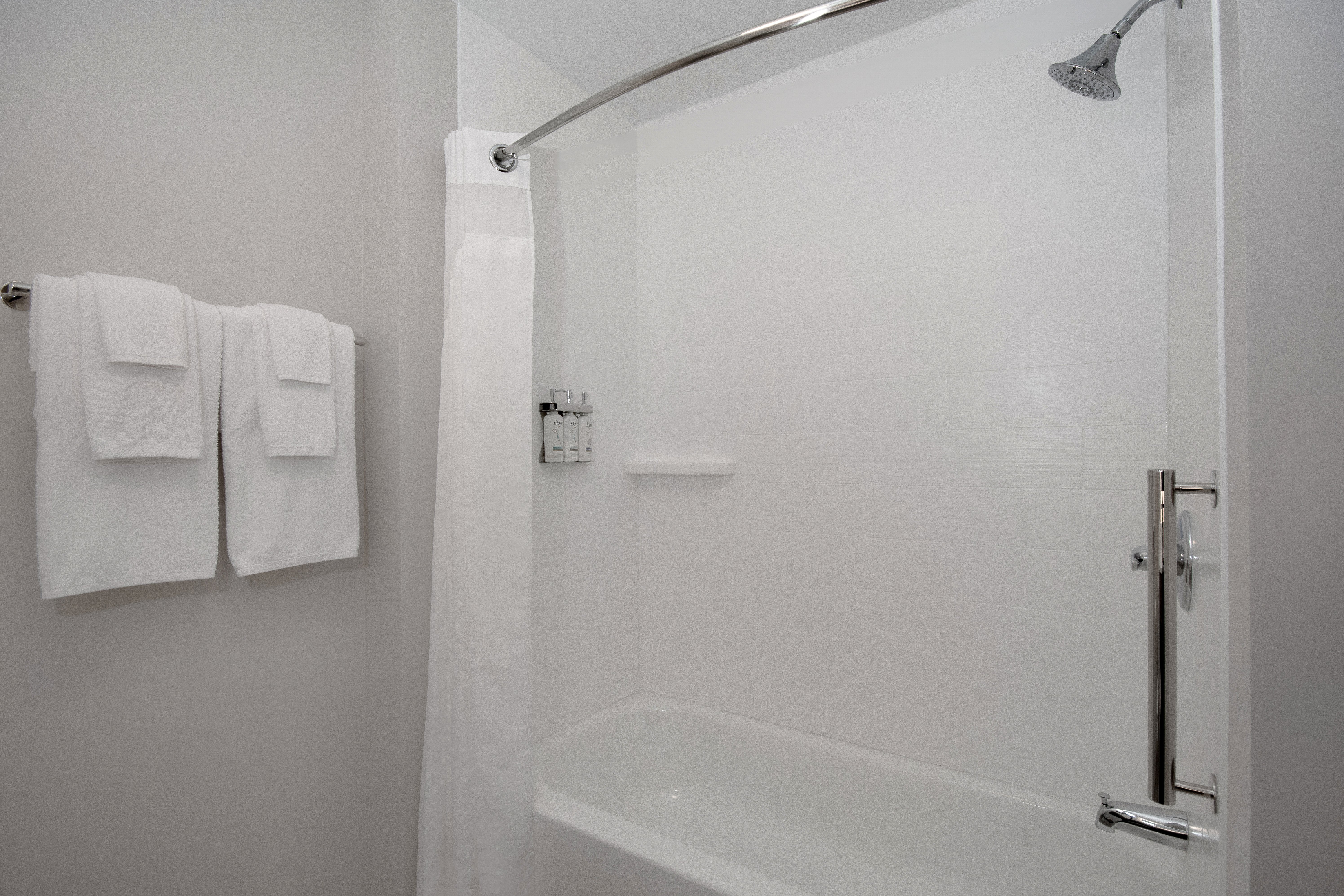 holiday inn express and suites oscoda an ihg hotel