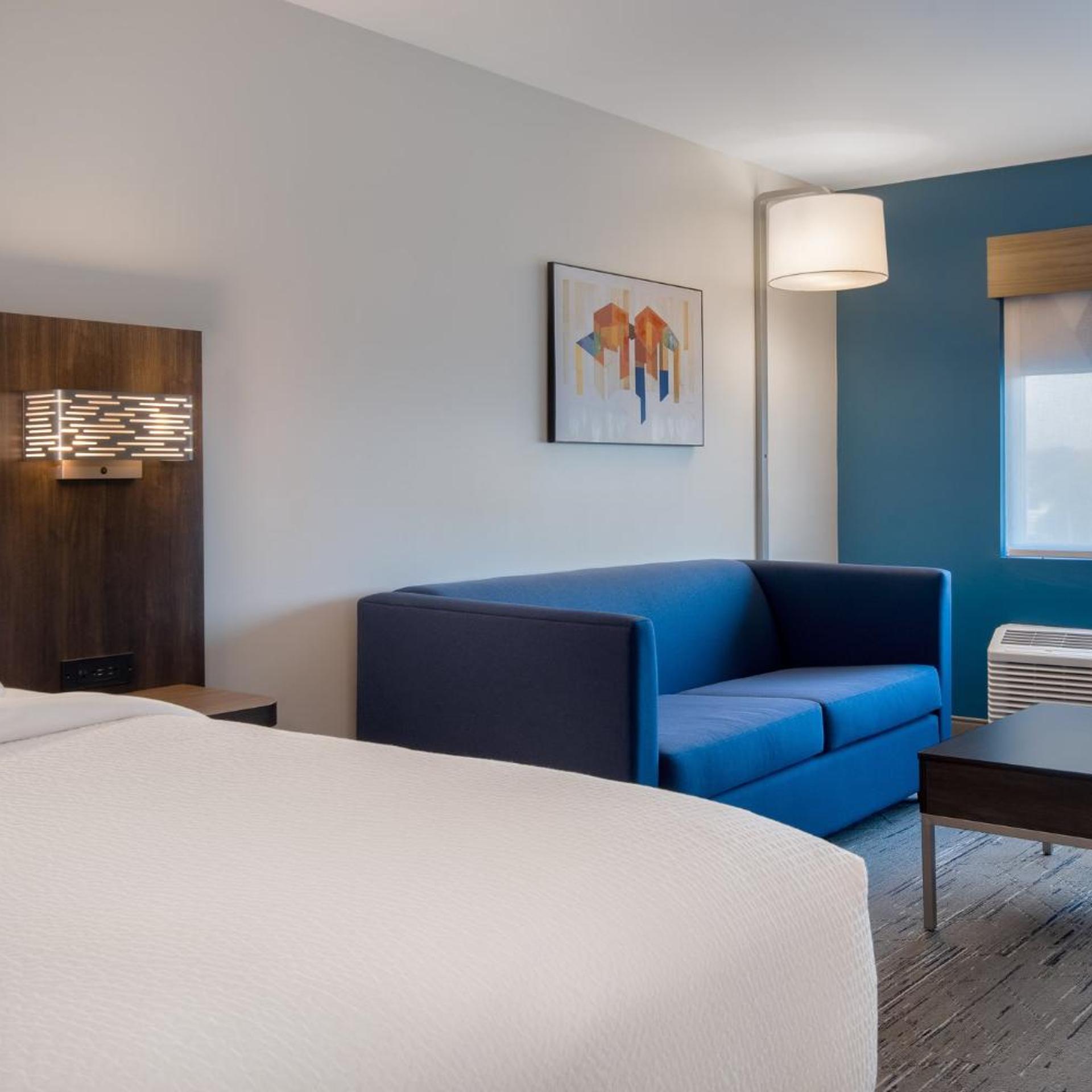 holiday inn express and suites oscoda an ihg hotel