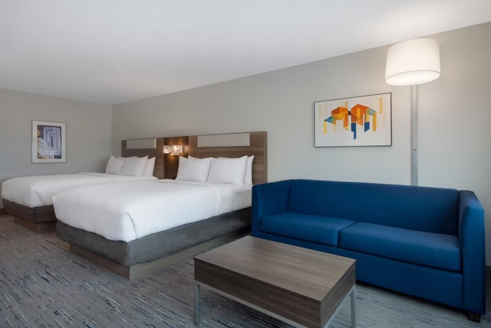 holiday inn express and suites oscoda an ihg hotel