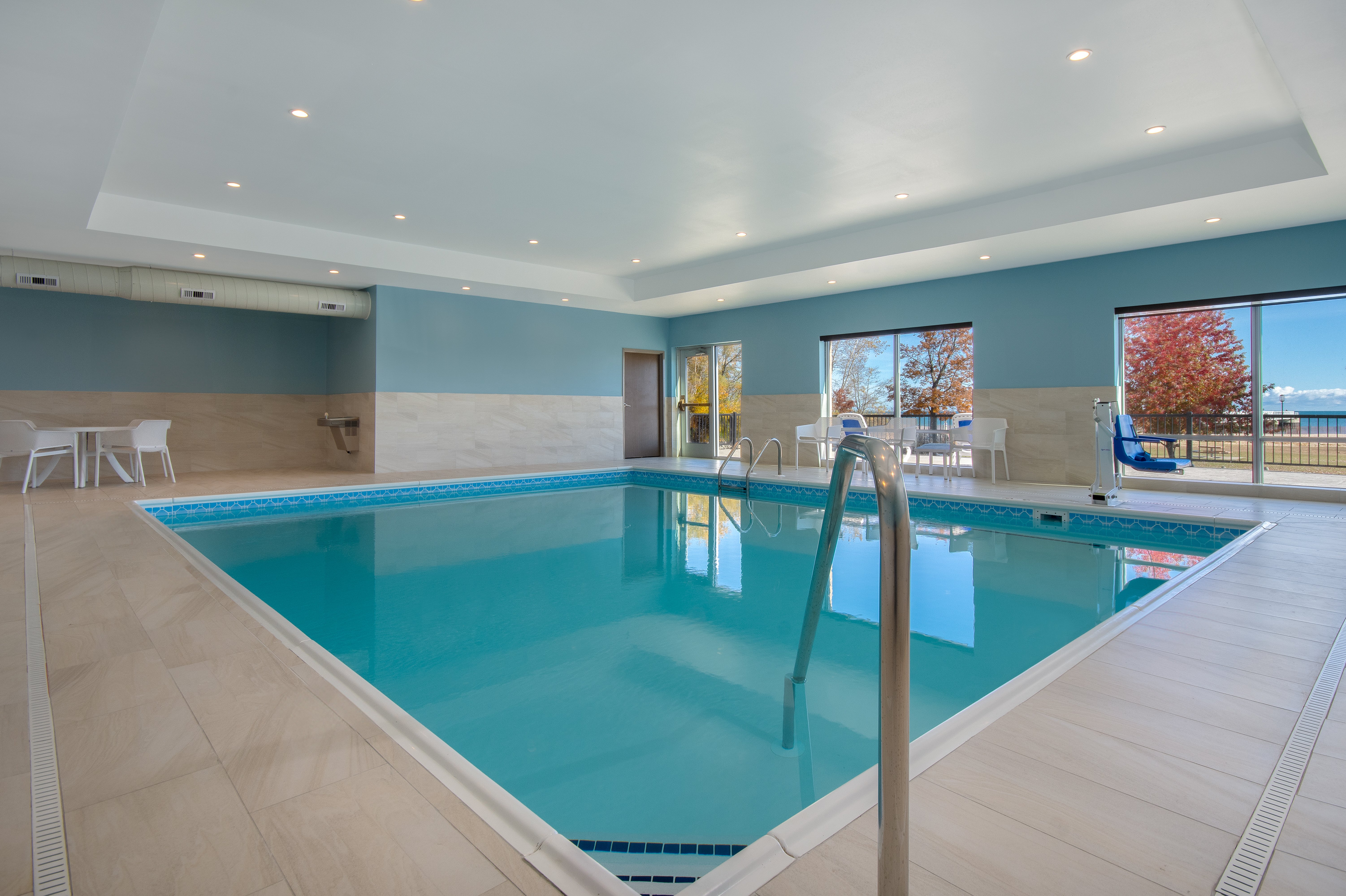 holiday inn express and suites oscoda an ihg hotel