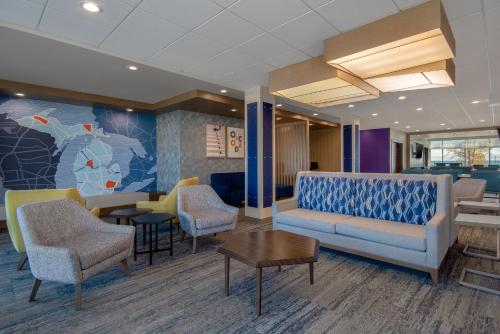 holiday inn express and suites oscoda an ihg hotel