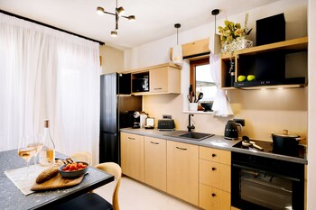 mirthea suites