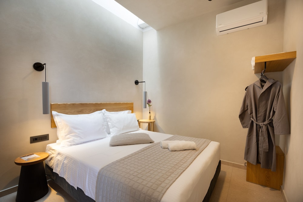 mirthea suites