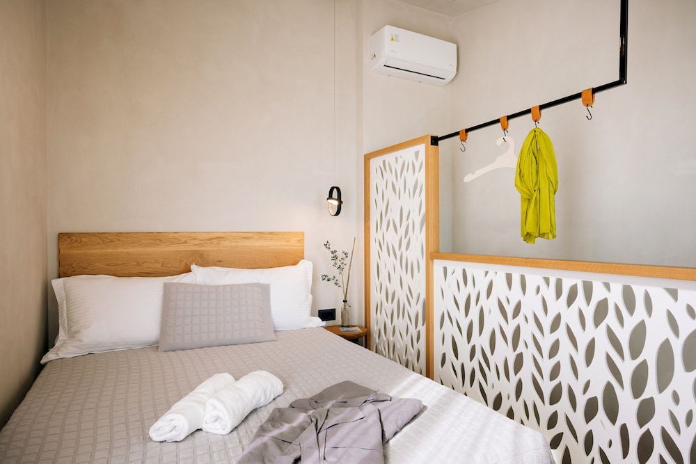 mirthea suites
