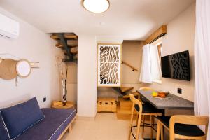 mirthea suites