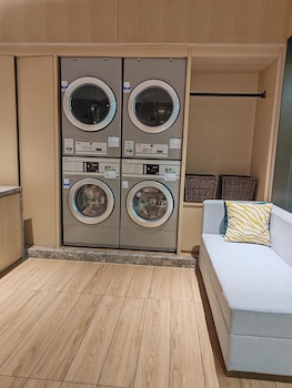 Holiday Inn Tongxiang, An Ihg Hotel,Tongxiang>>Jiaxing,3 star