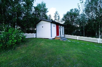 aurora cabin