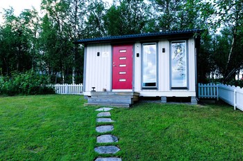 aurora cabin