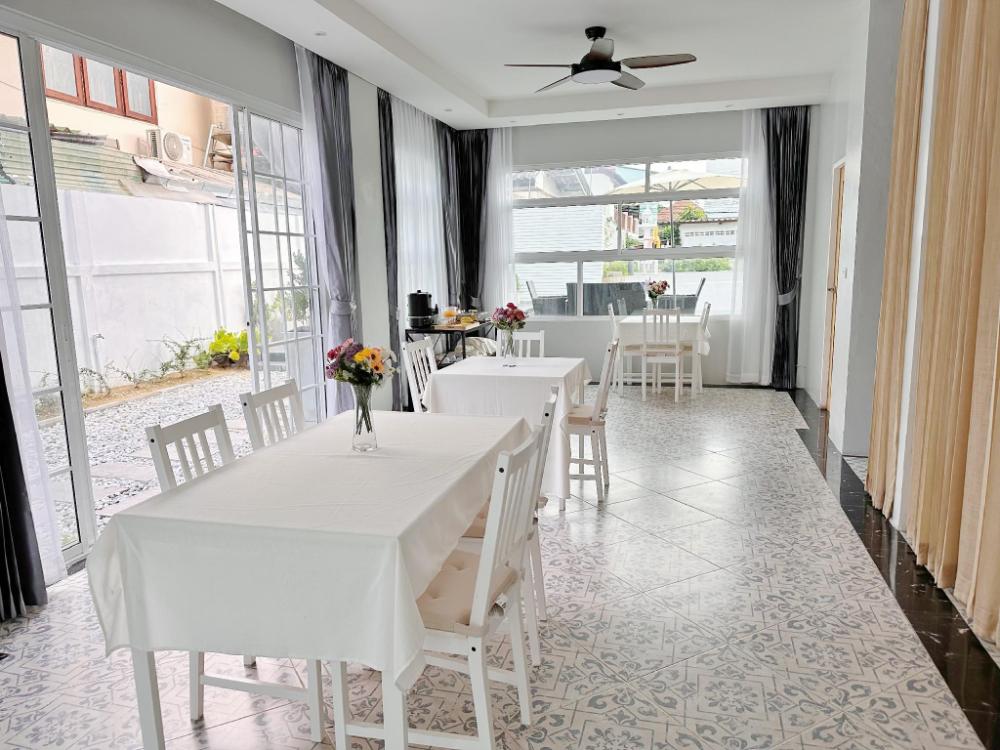 the white house rachamankha