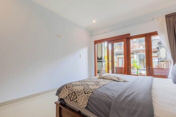 prama beach canggu by the loka