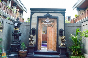 prama beach canggu by the loka