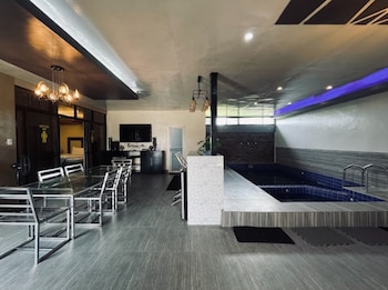 agathas hotel powered by cocotel