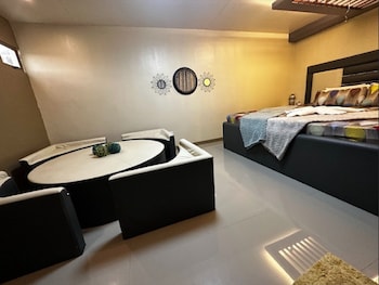 agathas hotel powered by cocotel