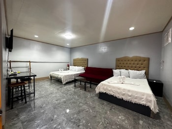 agathas hotel powered by cocotel