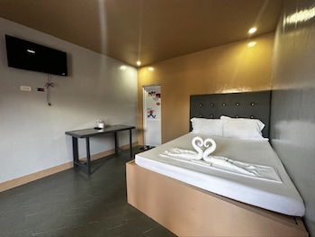 agathas hotel powered by cocotel