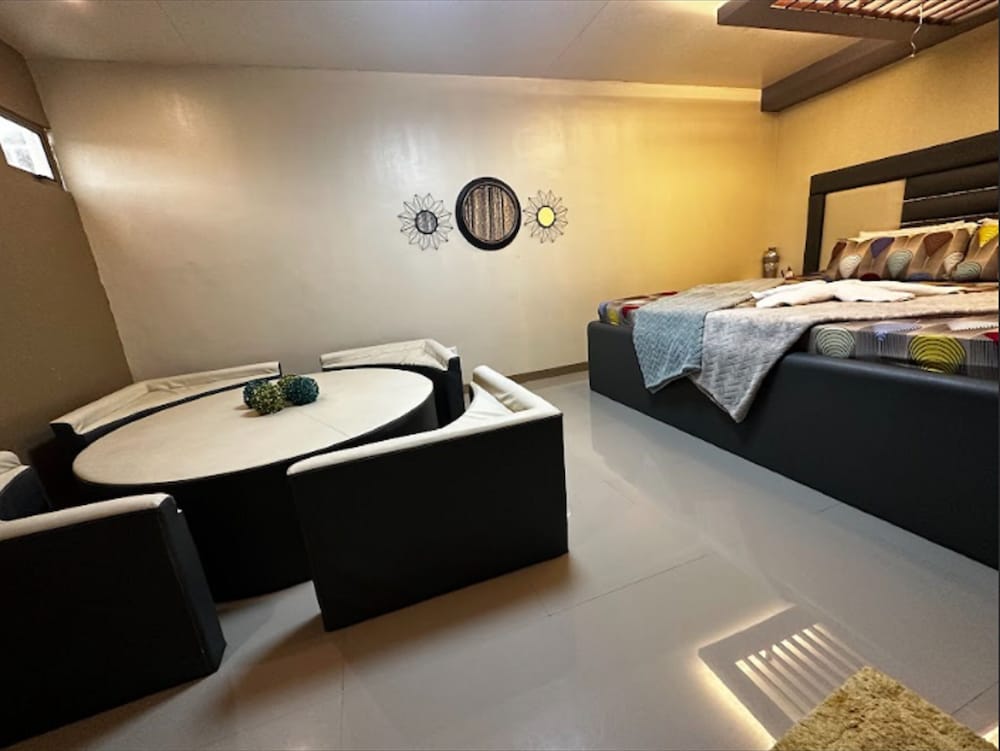 agathas hotel powered by cocotel