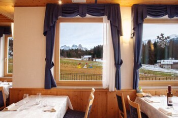Hotel Bellamonte,Italian Alps>>Bellamonte,4 star