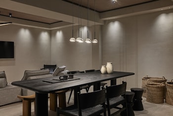 alaso design suites adults only