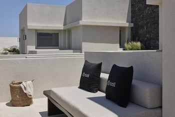 alaso design suites adults only