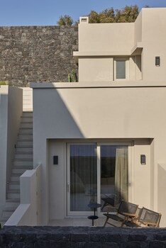 alaso design suites adults only