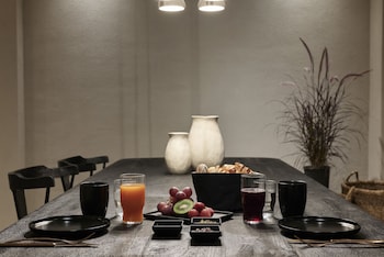 alaso design suites adults only