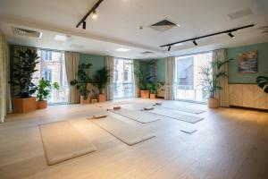 room2 belfast hometel