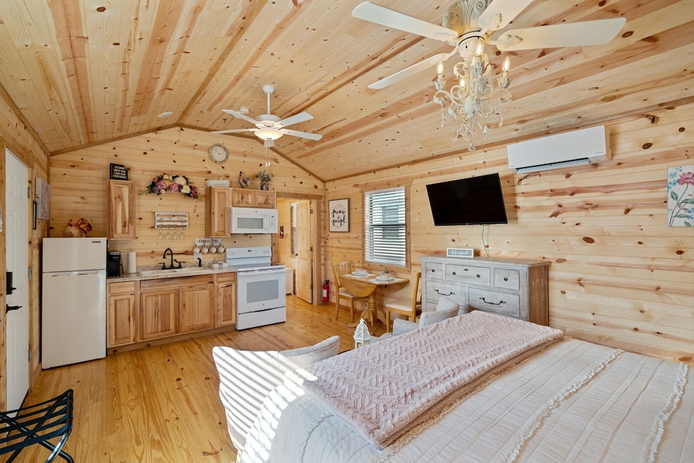 fancy cabin right on main st