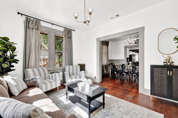 luxury 1 acre oasis with hot tub firepit near main