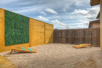 Luxury Modern Home With Hot Tub Deck & Firepit!,United States Of America>>Fredericksburg,5 star