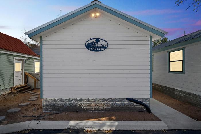 stunning cabin right on main st