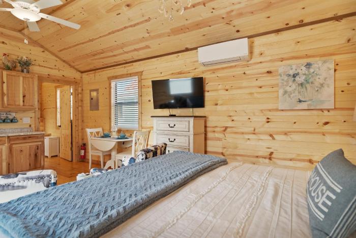 stunning cabin right on main st