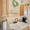 charming casita right on main st