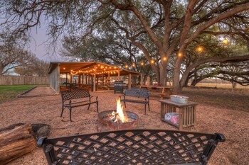 willies house with country views shared party barn