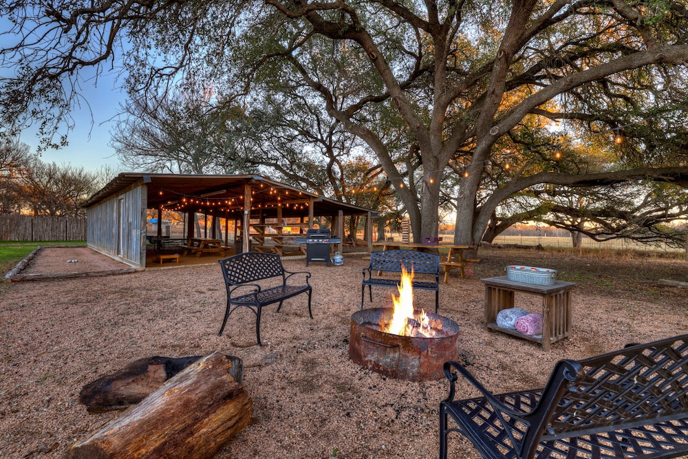 willies house with country views shared party barn