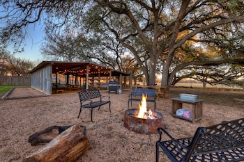 willies house with country views shared party barn