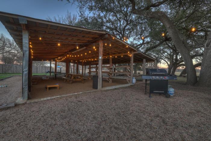 willies house with country views shared party barn