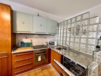 albufeira cosy by homing