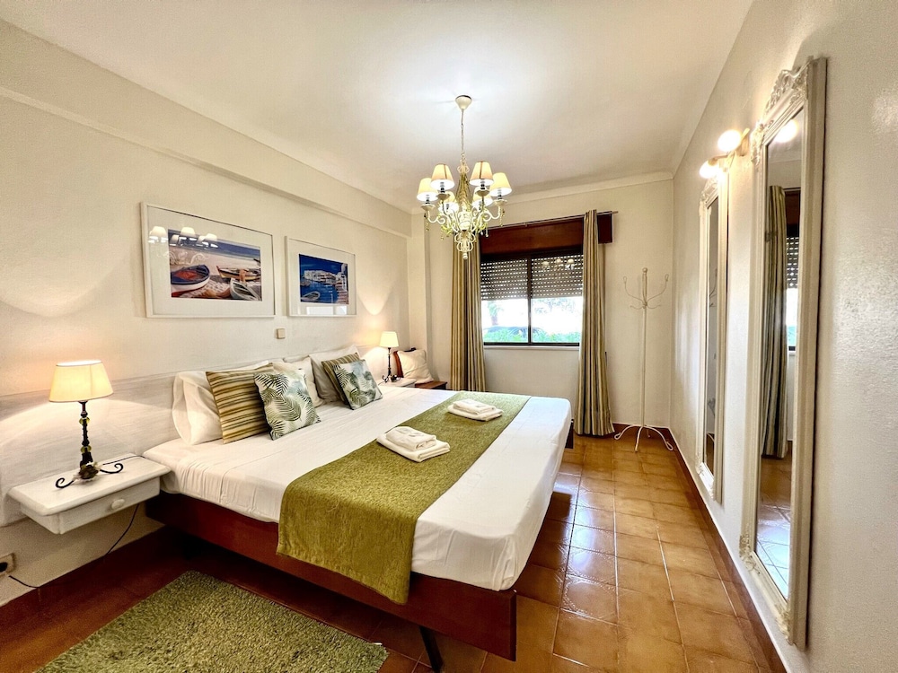 albufeira cosy by homing